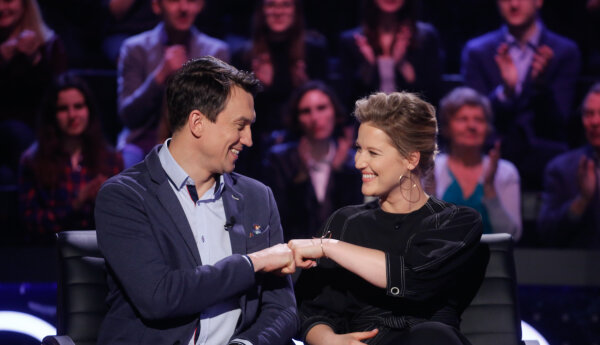 Ola Domańska i Michał Czernecki zapraszają na specjalne odcinki "Milionerów"